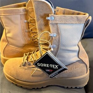Belleville GORE-TEX Desert Tactical Boots - Tan
